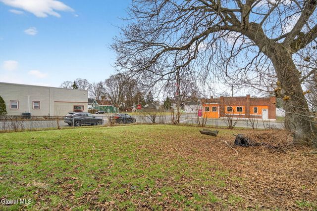 35 123rd Street, Troy, NY 12182