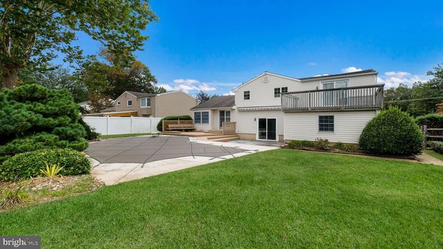 1067 LOG COLLEGE DR, Warminster, PA 18974