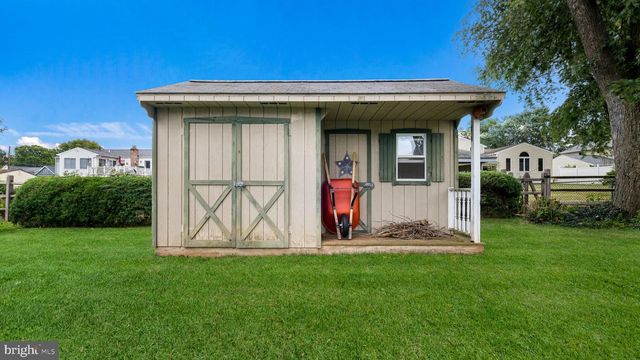 1067 LOG COLLEGE DR, Warminster, PA 18974