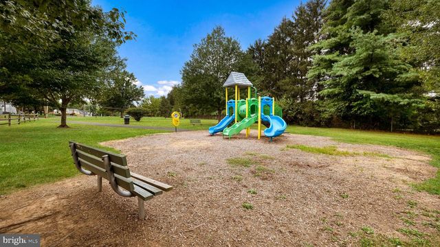 1067 LOG COLLEGE DR, Warminster, PA 18974