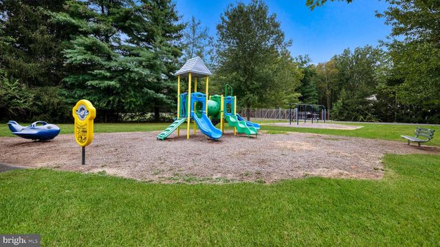 1067 LOG COLLEGE DR, Warminster, PA 18974