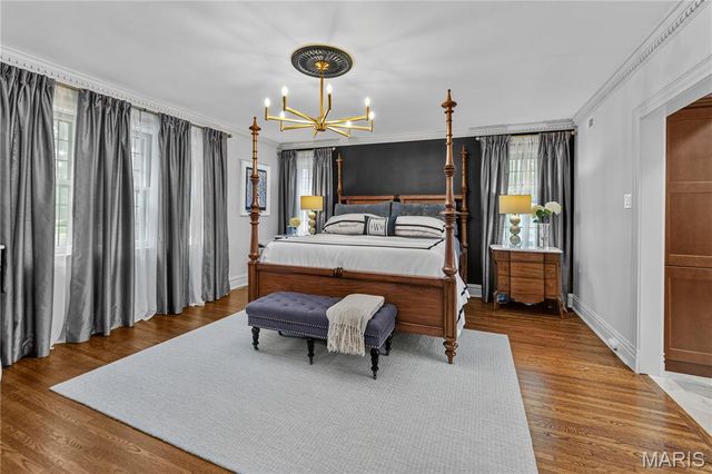 1022 Hampton Park Drive, Richmond Heights, MO 63117