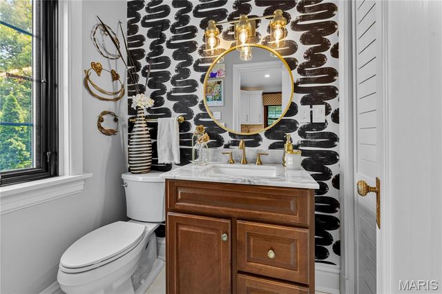 1022 Hampton Park Drive, Richmond Heights, MO 63117