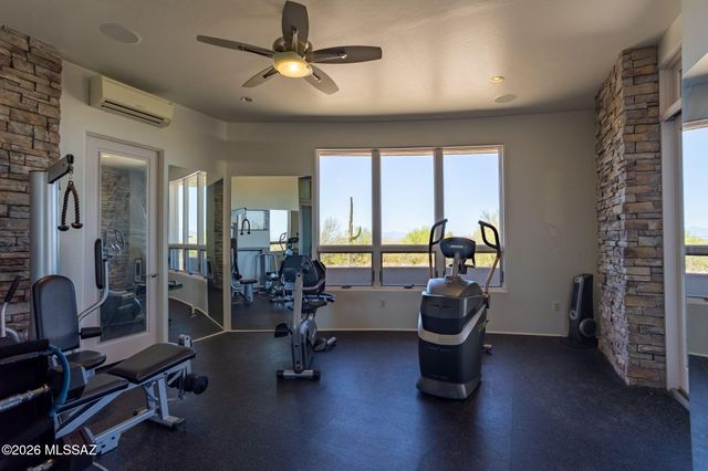 1893 Quiet Canyon Drive, Tucson, AZ 85718