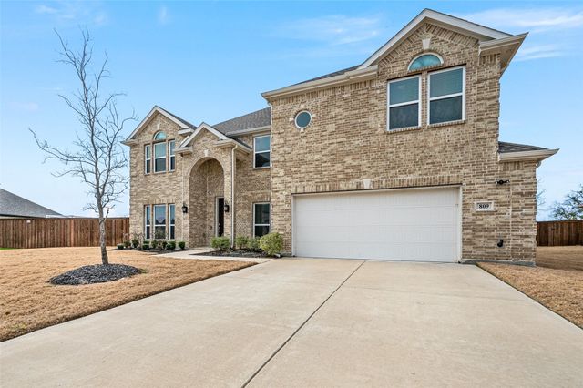 809 Blue Heron Drive, Forney, TX 75126