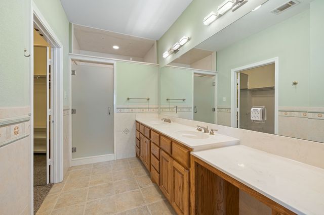 330 Mohawk Trail, East Tawakoni, TX 75472