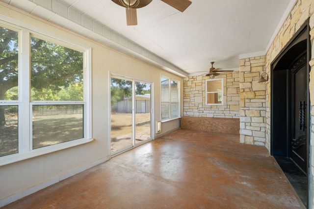 330 Mohawk Trail, East Tawakoni, TX 75472