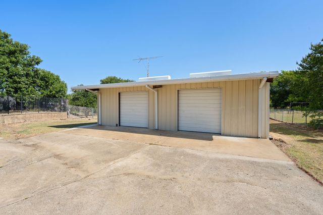 330 Mohawk Trail, East Tawakoni, TX 75472