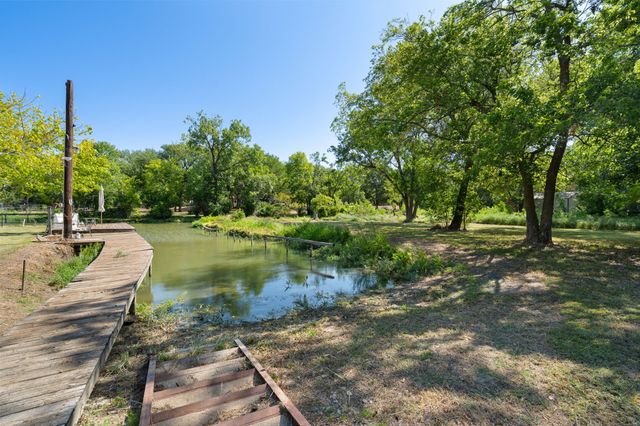 330 Mohawk Trail, East Tawakoni, TX 75472