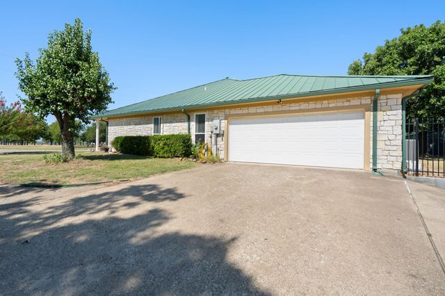330 Mohawk Trail, East Tawakoni, TX 75472