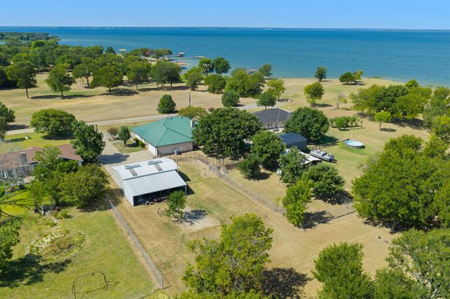 330 Mohawk Trail, East Tawakoni, TX 75472