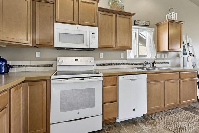 122 Concourse Ave, Caldwell, ID 83605