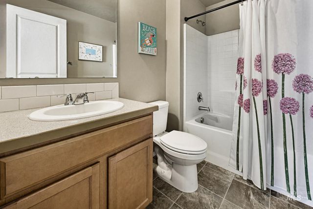 122 Concourse Ave, Caldwell, ID 83605