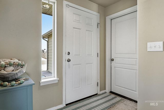 122 Concourse Ave, Caldwell, ID 83605