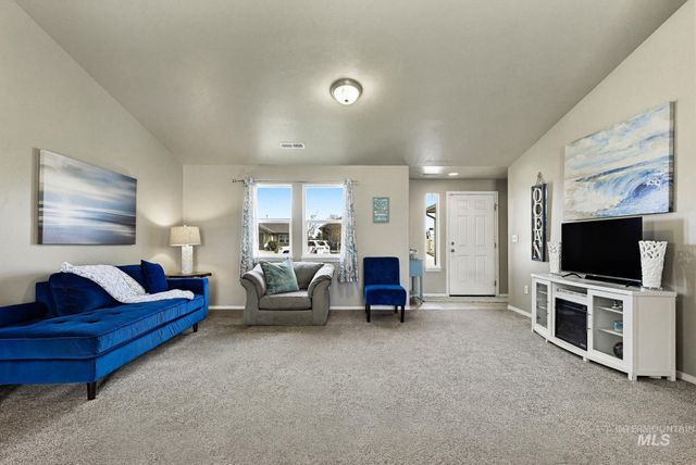 122 Concourse Ave, Caldwell, ID 83605