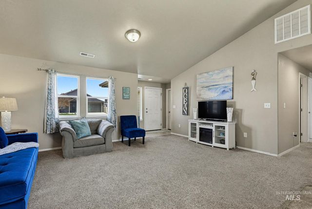 122 Concourse Ave, Caldwell, ID 83605