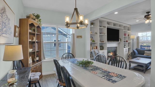 2228 BRIDGEPORT AVE, Pennsburg, PA 18073