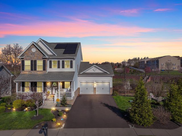 2228 BRIDGEPORT AVE, Pennsburg, PA 18073