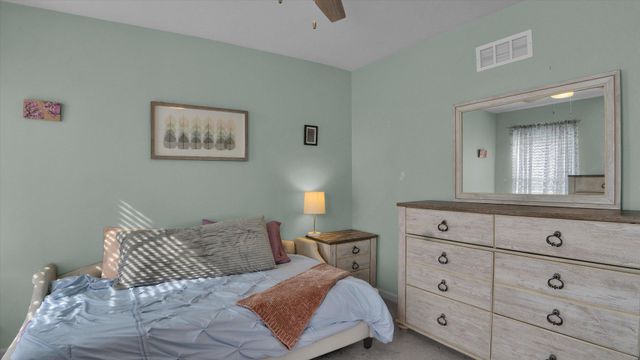 2228 BRIDGEPORT AVE, Pennsburg, PA 18073