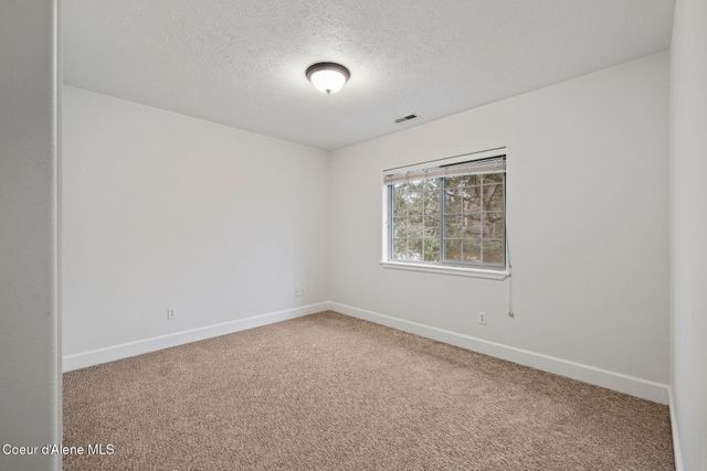 863 W Willow Lake LOOP, Coeur D'alene, ID 83815