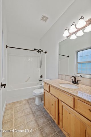 863 W Willow Lake LOOP, Coeur D'alene, ID 83815