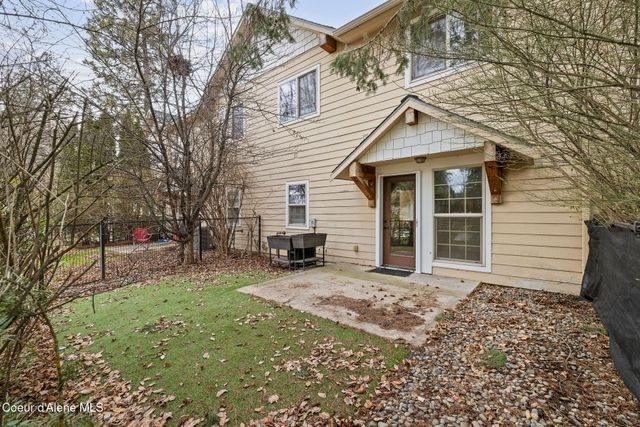 863 W Willow Lake LOOP, Coeur D'alene, ID 83815