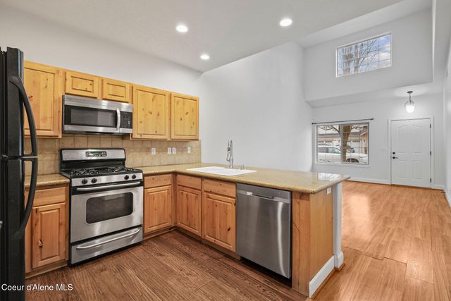 863 W Willow Lake LOOP, Coeur D'alene, ID 83815