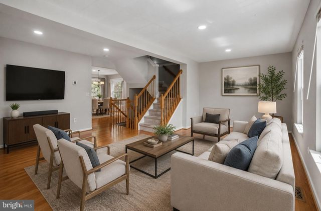 149 INGLE PL, Alexandria, VA 22304