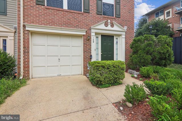 149 INGLE PL, Alexandria, VA 22304