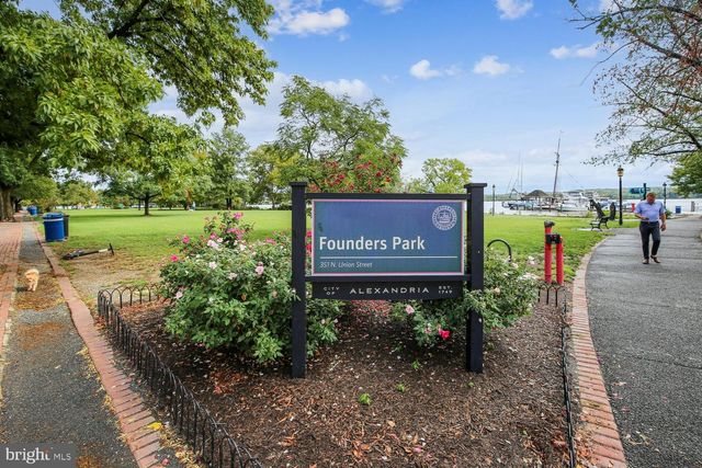 149 INGLE PL, Alexandria, VA 22304