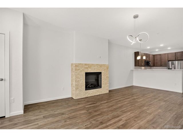 2435 Calais Dr, Longmont, CO 80504