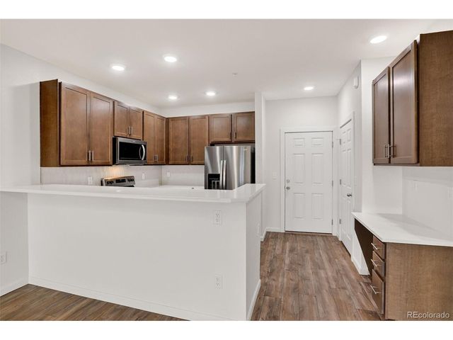 2435 Calais Dr, Longmont, CO 80504