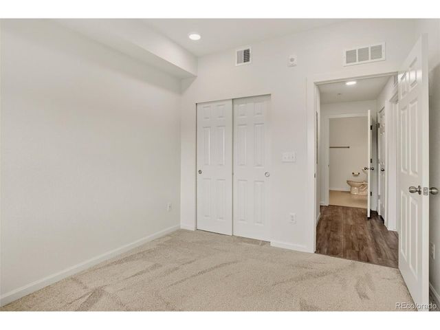 2435 Calais Dr, Longmont, CO 80504