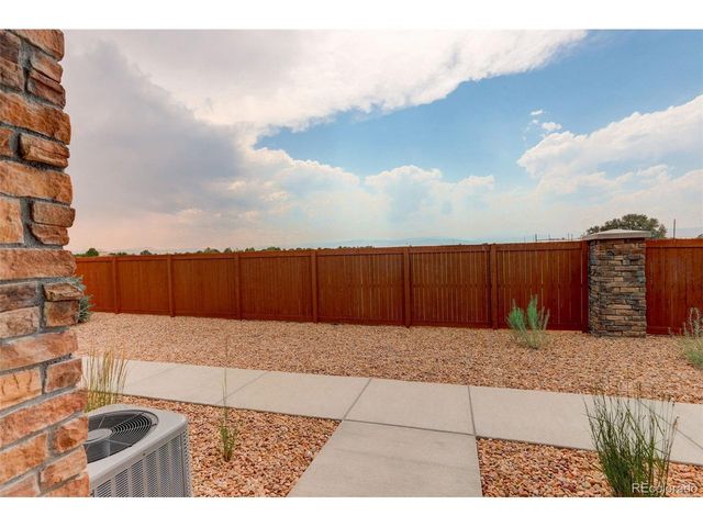 2435 Calais Dr, Longmont, CO 80504