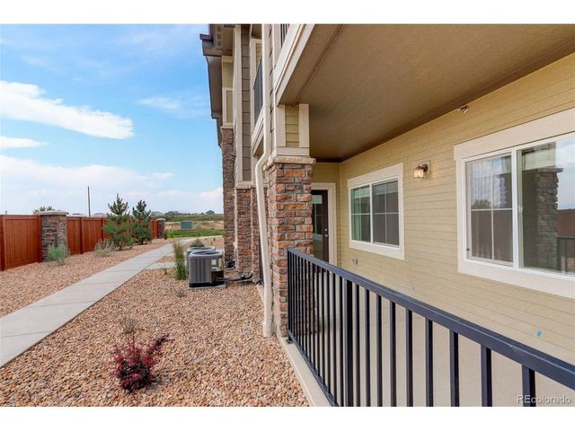 2435 Calais Dr, Longmont, CO 80504