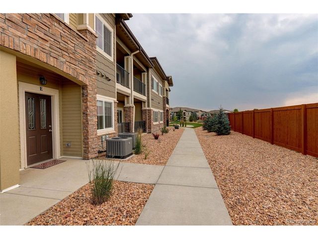 2435 Calais Dr, Longmont, CO 80504