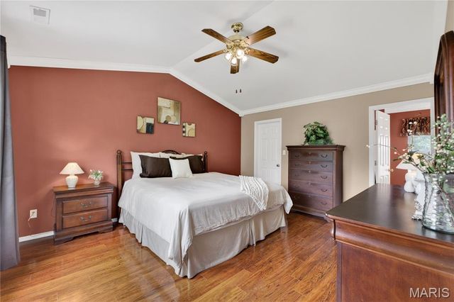 38 Glastonbury Court, Lake St Louis, MO 63367