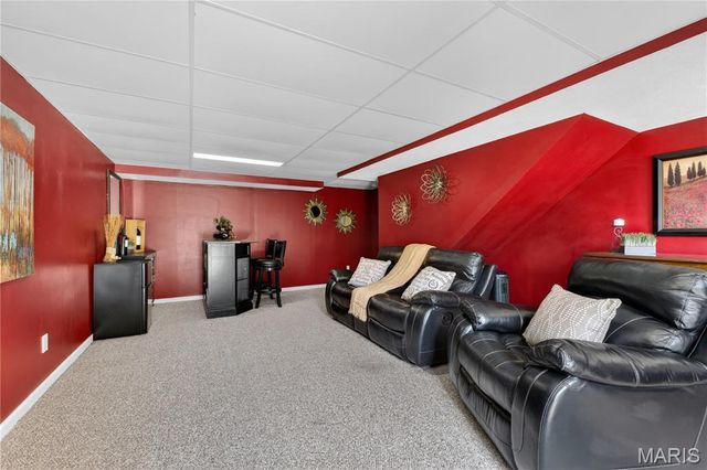 38 Glastonbury Court, Lake St Louis, MO 63367