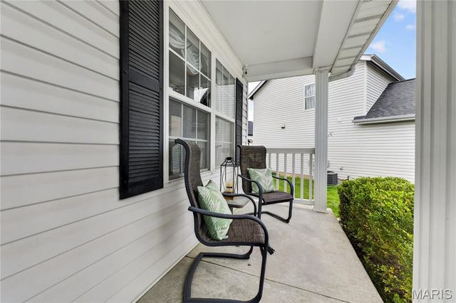 38 Glastonbury Court, Lake St Louis, MO 63367
