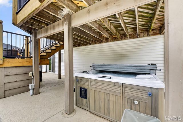 38 Glastonbury Court, Lake St Louis, MO 63367