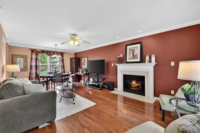 38 Glastonbury Court, Lake St Louis, MO 63367