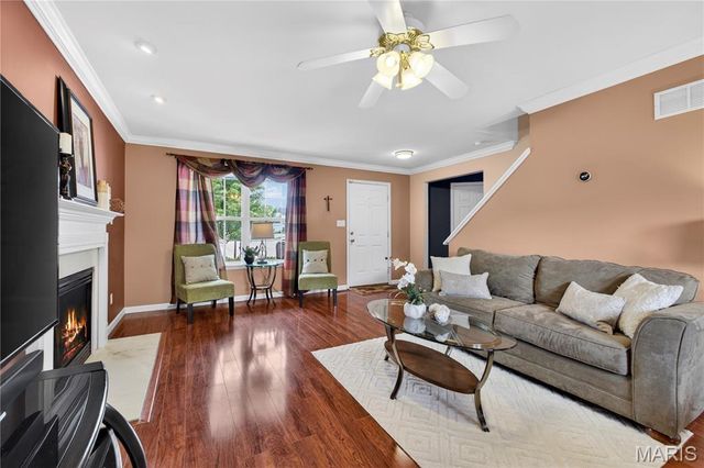 38 Glastonbury Court, Lake St Louis, MO 63367