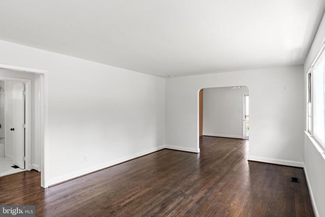 5019 LELAND DR, Oxon Hill, MD 20745