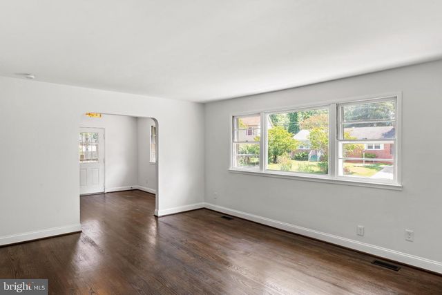 5019 LELAND DR, Oxon Hill, MD 20745