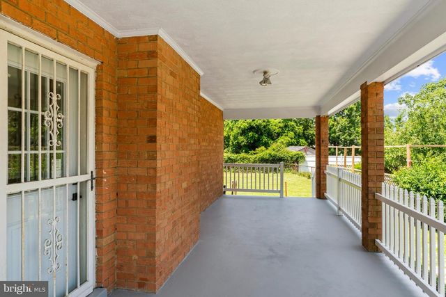 5019 LELAND DR, Oxon Hill, MD 20745