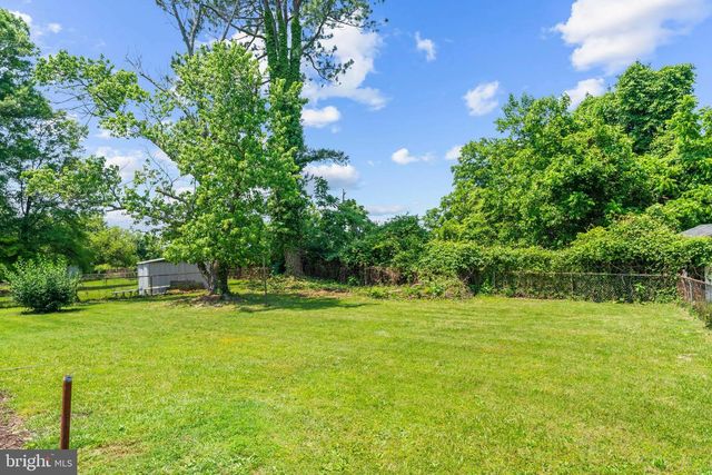 5019 LELAND DR, Oxon Hill, MD 20745