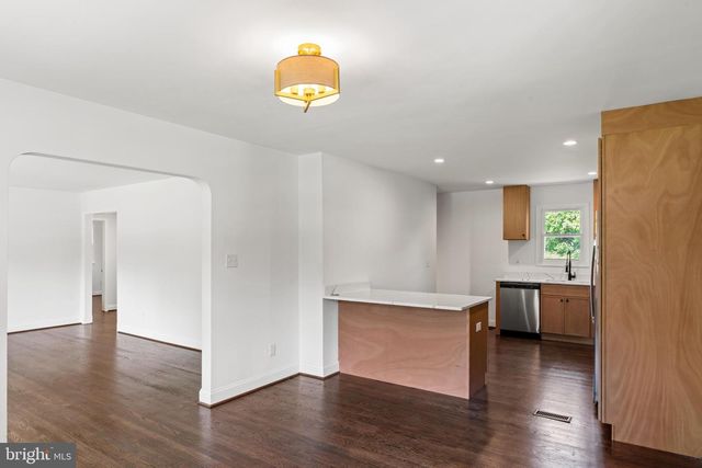 5019 LELAND DR, Oxon Hill, MD 20745