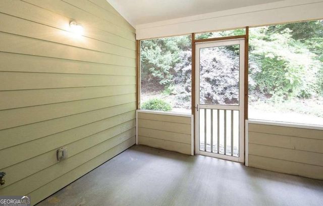 1199 Riverside Terrace, Gainesville, GA 30501