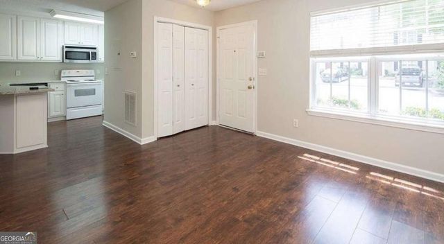 1199 Riverside Terrace, Gainesville, GA 30501