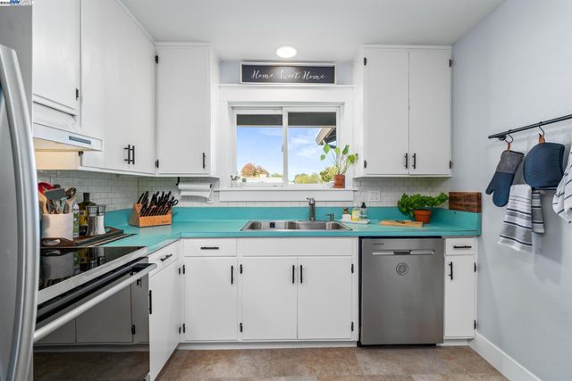 2969 Cabrillo Ave, Livermore, CA 94550